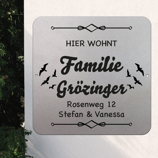 personalisierbares Türschild - Hier wohnt Familie im edlen Klassiklook