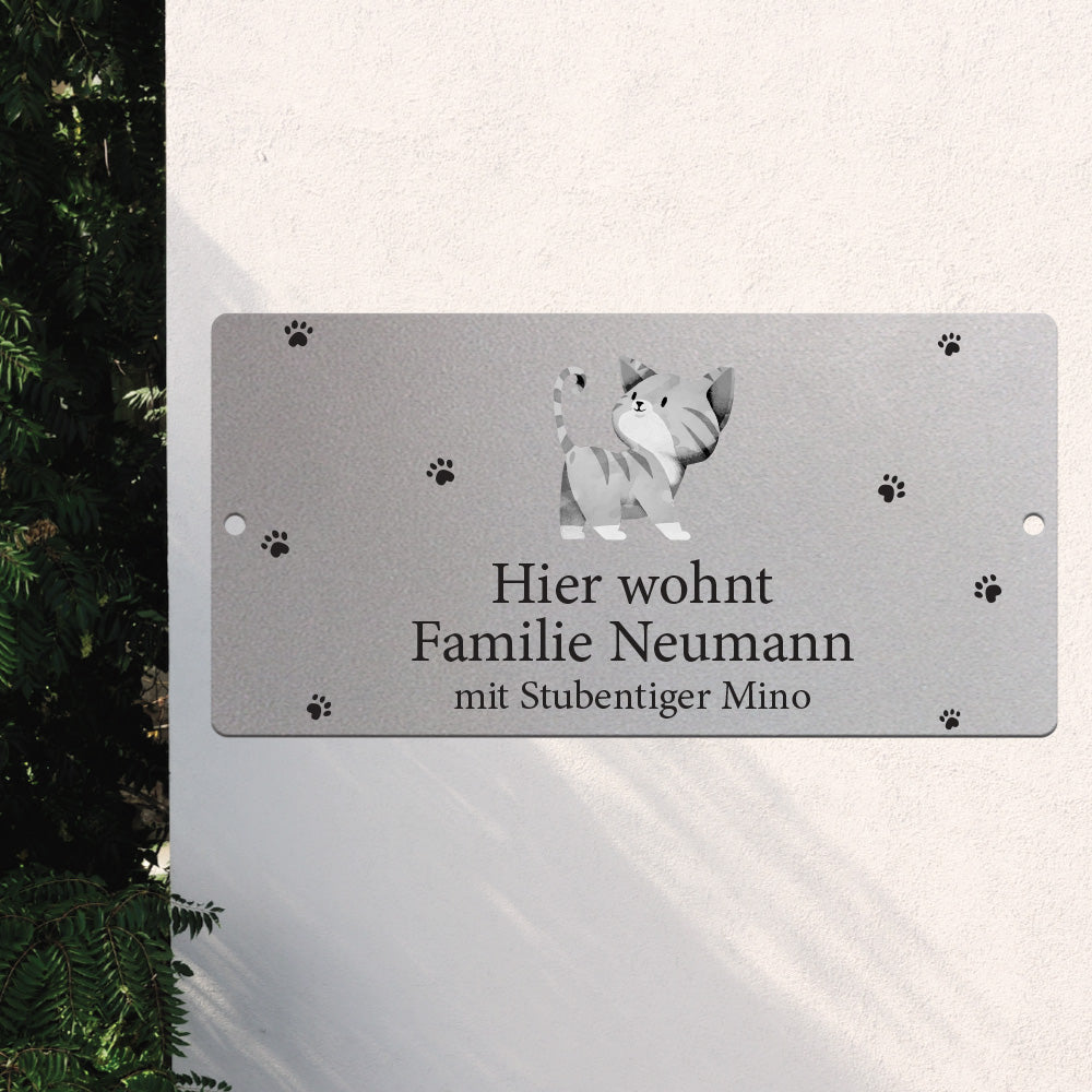 Türschild Familie mit Katze - Bei diesem Türschild wird auch Euer Stubentiger bedacht.