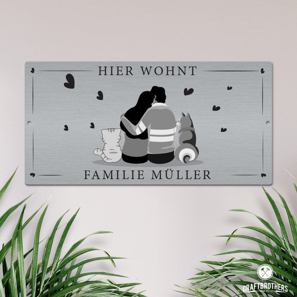 Türschild We are family - Paar mit Katze und Hund (personalisierbar) Türschilder Craftbrothers