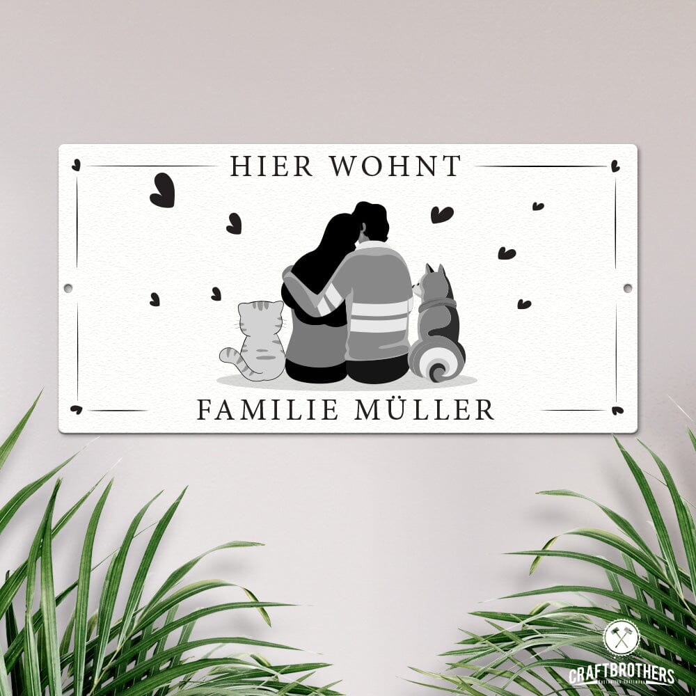 Türschild We are family - Paar mit Katze und Hund (personalisierbar) Türschilder Craftbrothers