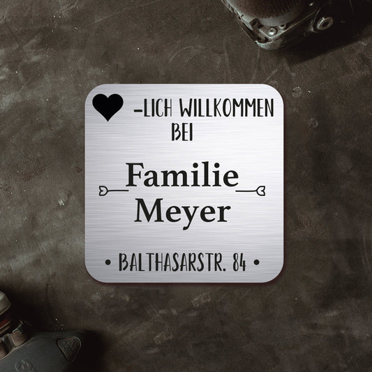 personalisierbares Türschild "Herzlich willkommen bei " im edlen Klassiklook Türschilder Herzau