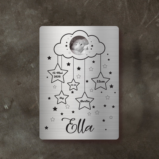 personalisierbares Geschenk zur Geburt: Tafel aus edlem Stahl "Wolke & Sternchen" inklusive Fotogravur Tafel Herzau