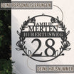 Hausnummernschild Blumenkranz mit Familiennamen (personalisierbar)