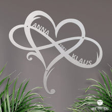 Laden Sie das Bild in den Galerie-Viewer, Infinity Herz mit Wunschtext aus edlem Stahl (personalisierbar) Craftbrothers 