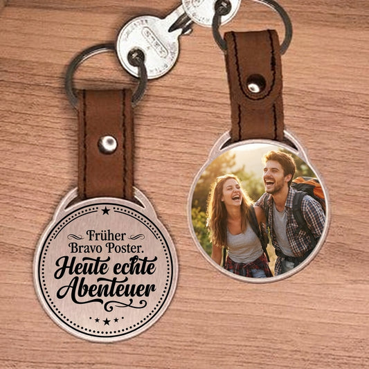 Personalisierter Foto-Schlüsselanhänger "Früher Bravo Poster. Heute echte Abenteuer." Craftbrothers