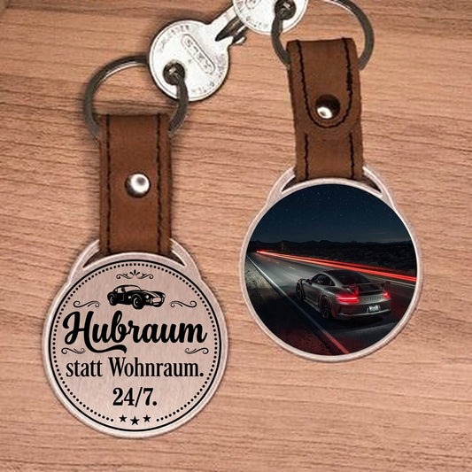 Personalisierter Foto-Schlüsselanhänger "Hubraum statt Wohnraum. 24/7." Craftbrothers