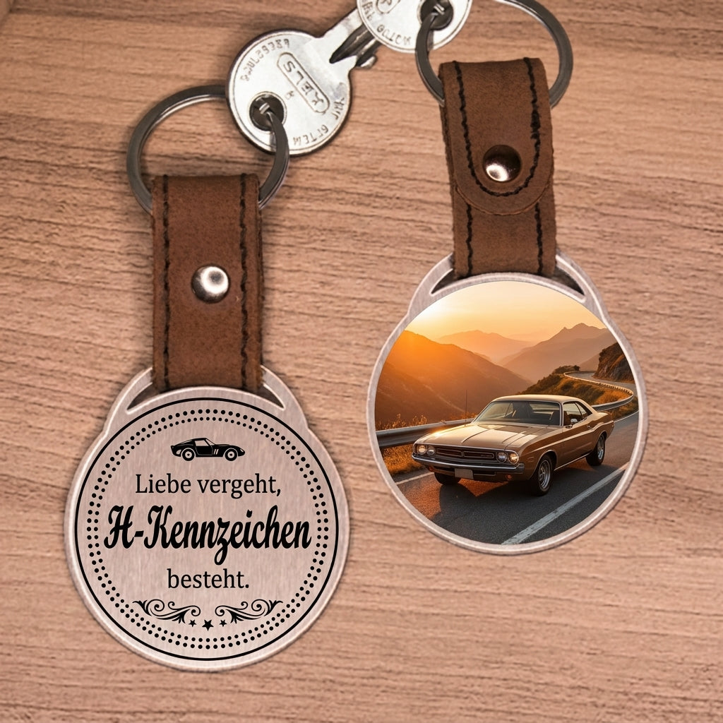 Personalisierter Foto-Schlüsselanhänger "Liebe vergeht, H-Kennzeichen besteht." Craftbrothers