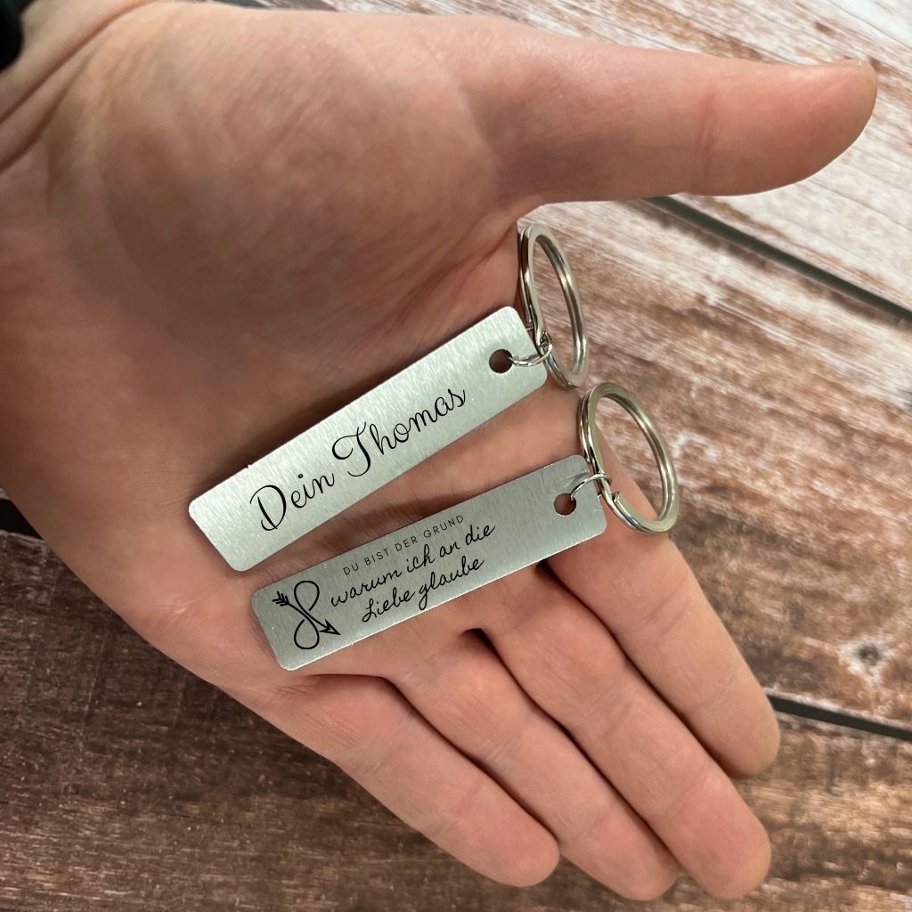 Personalisierter Schlüsselanhänger "Warum ich an die Liebe glaube" Craftbrothers 