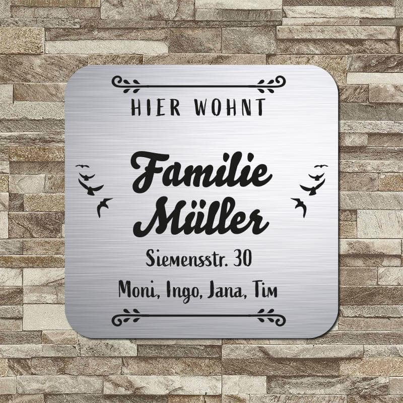 personalisierbares Türschild "Hier wohnt Familie" im edlen Klassiklook Türschilder Herzau 